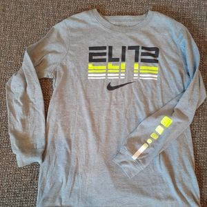The Nike Tee* long sleeve* Youth size Medium